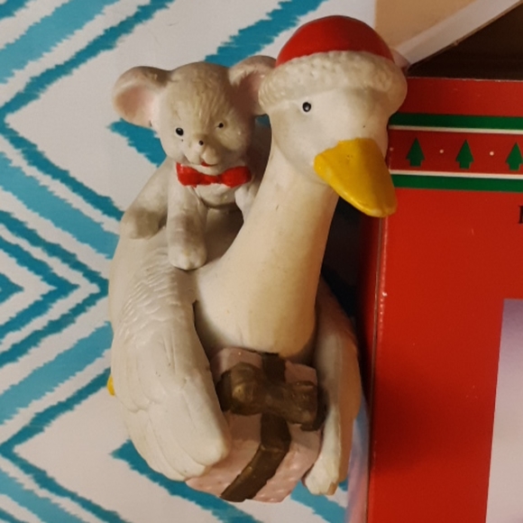 Christmas Goose BIRD DUCK Seasonal Christmas seasonal home decor - Picture 2 of 6